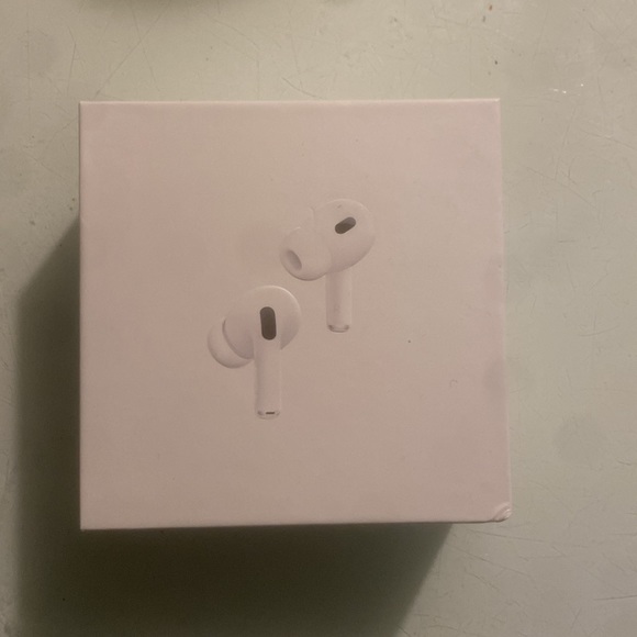 AirPod pro 2 Gen2 - Picture 3 of 3